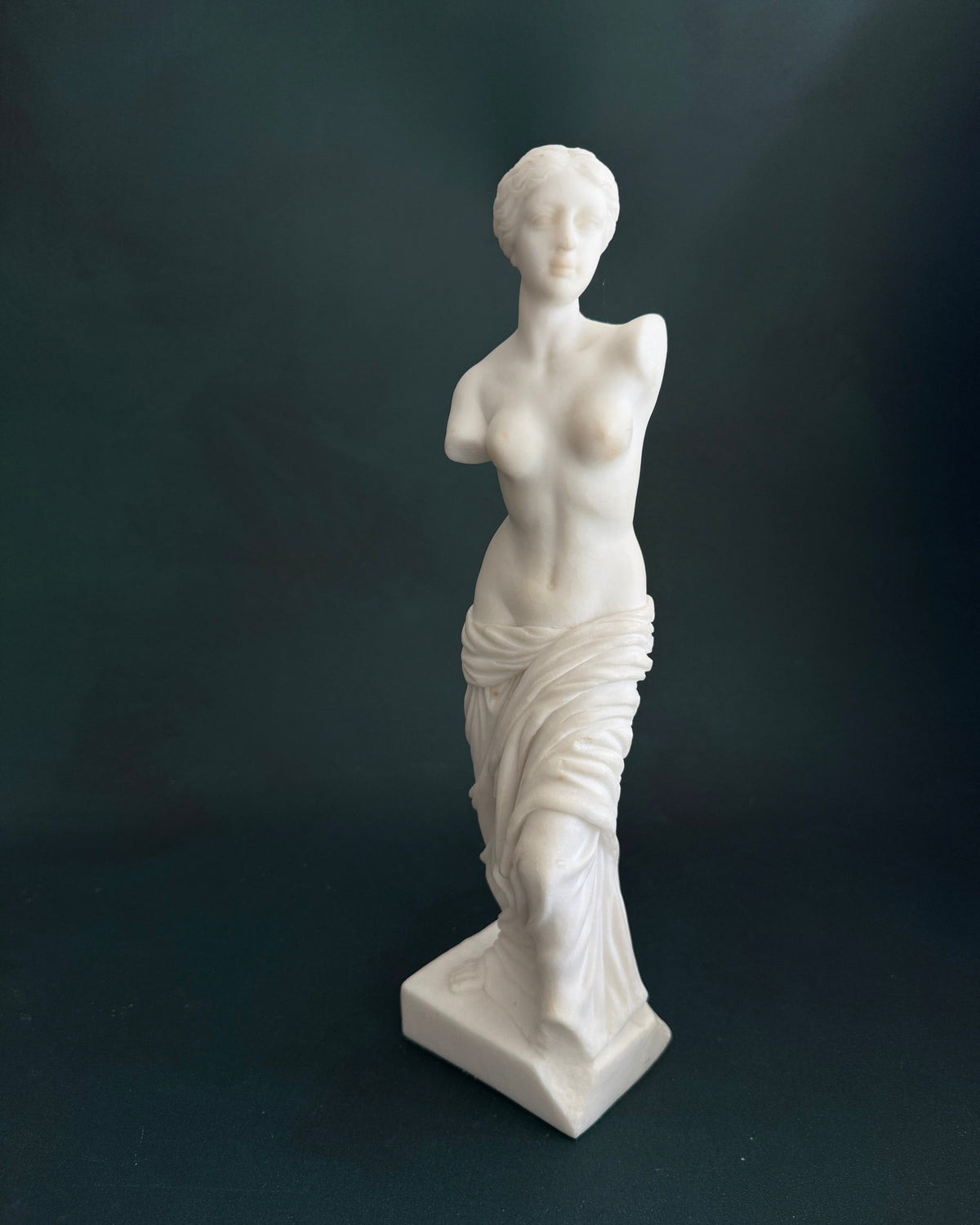 14" Venus de Milo Stone Figure
