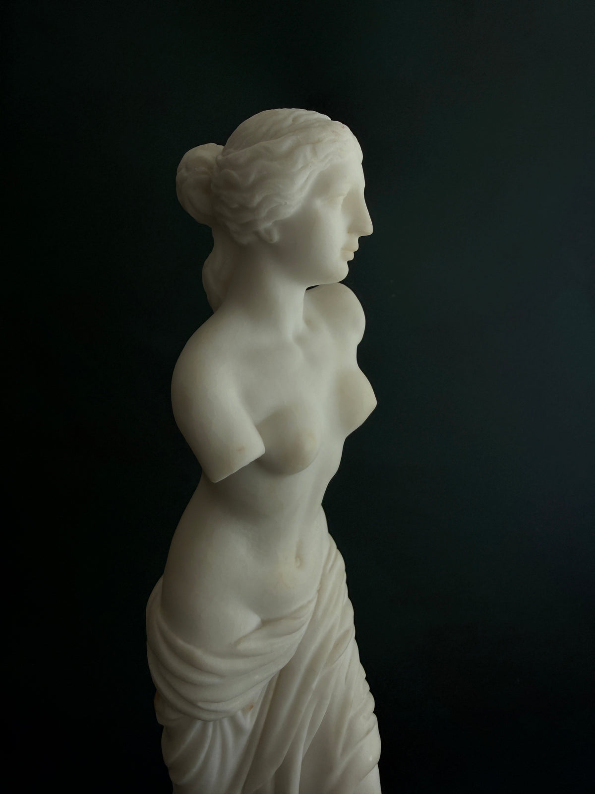 14" Venus de Milo Stone Figure