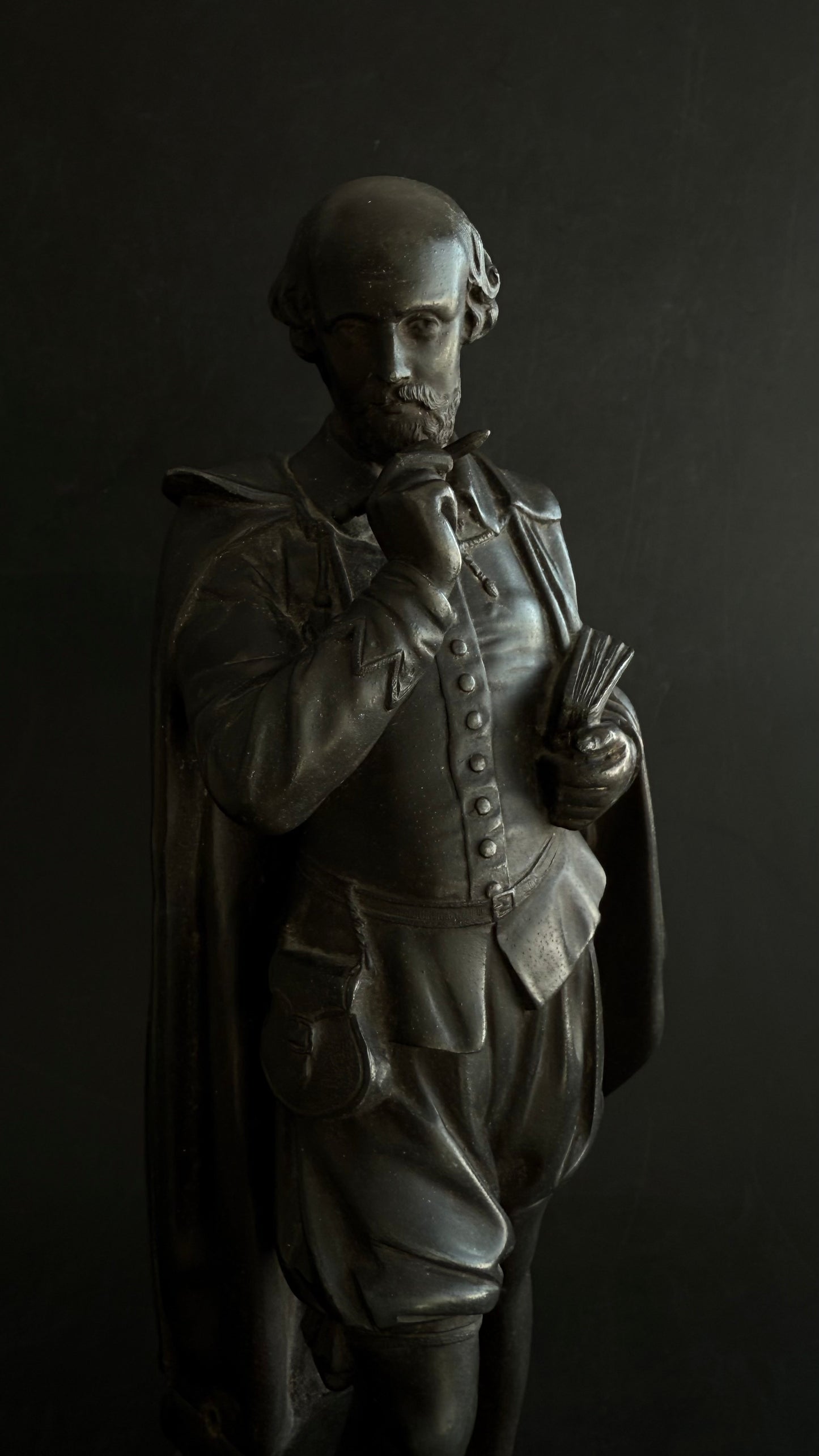 Contemplative Shakespeare Statue