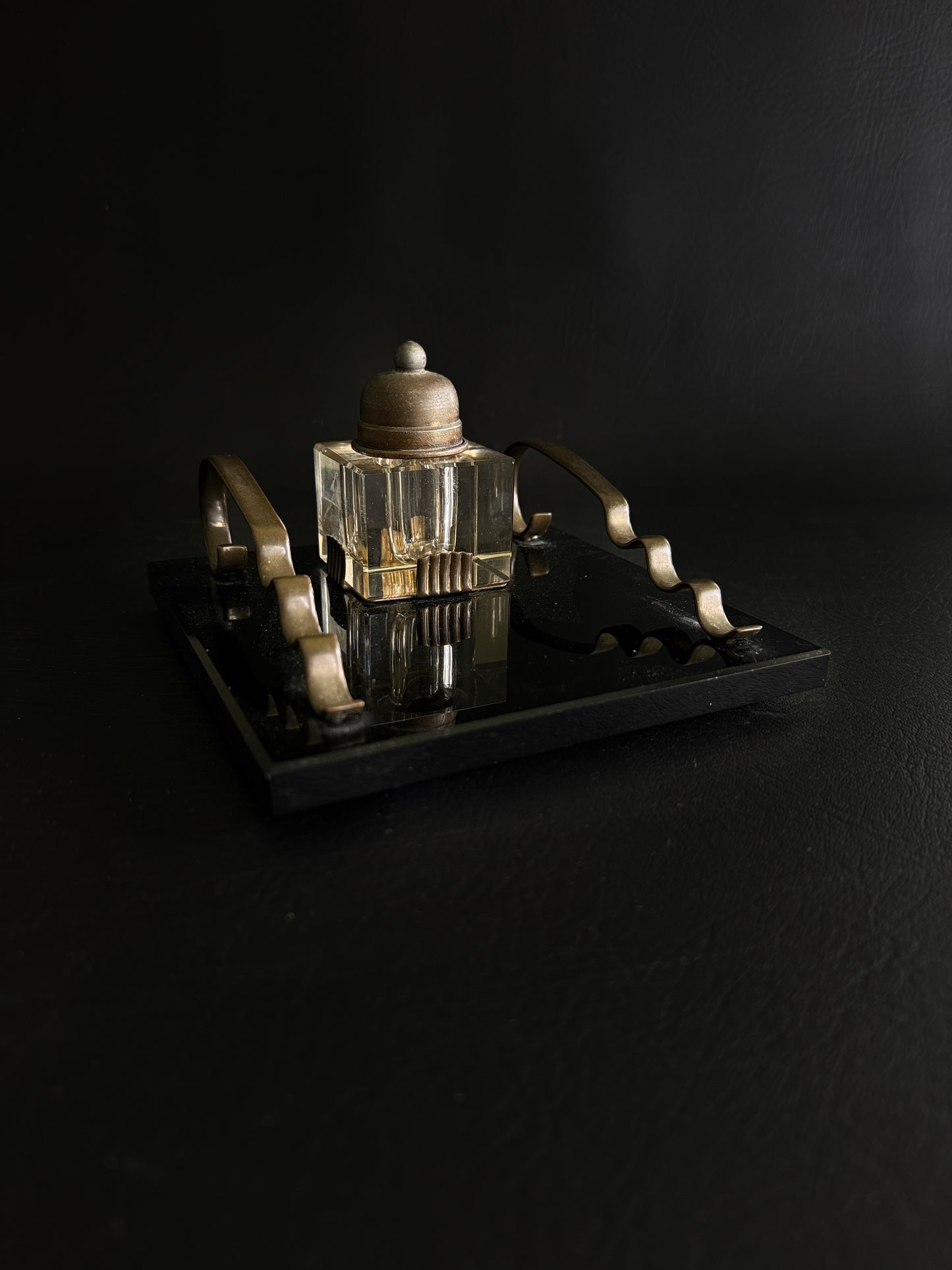 Marble base inkwell with pen rests