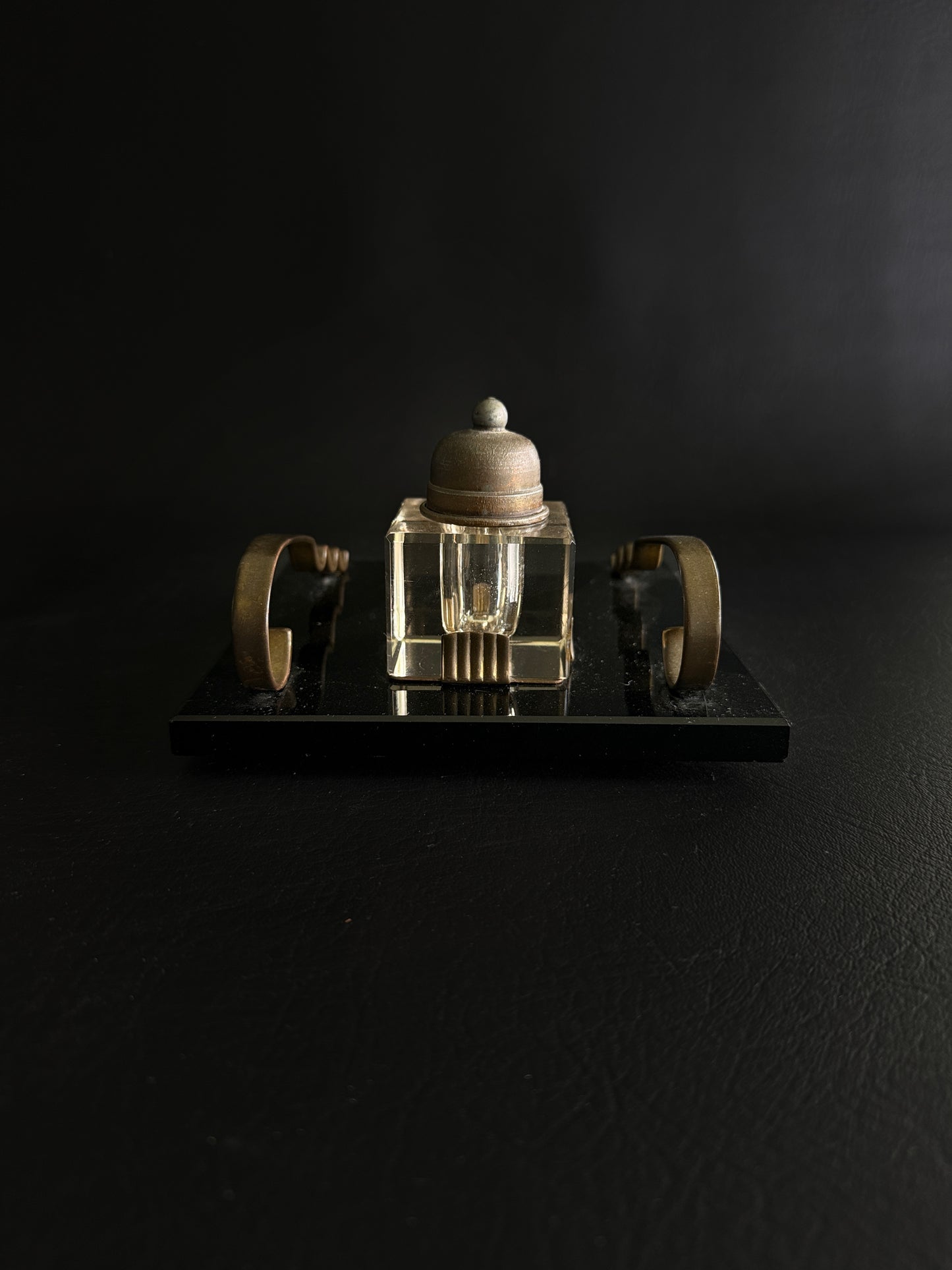 Marble base inkwell with pen rests