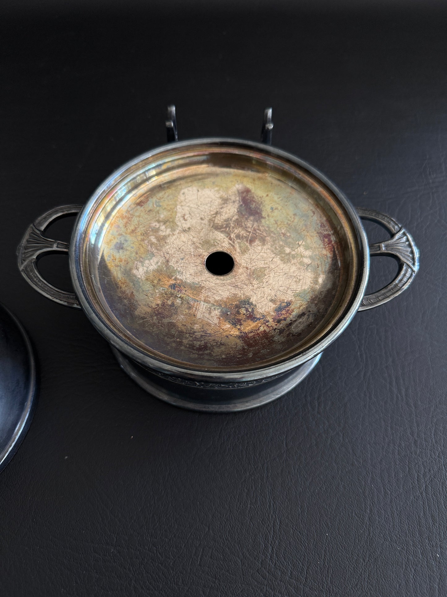 Southington Quadruple Plate Domed Butter Dish Vessel