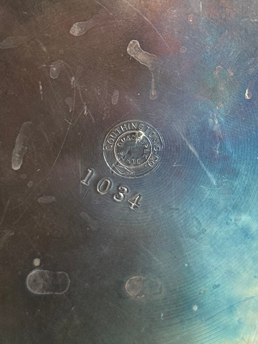 Southington Quadruple Plate Domed Butter Dish Vessel