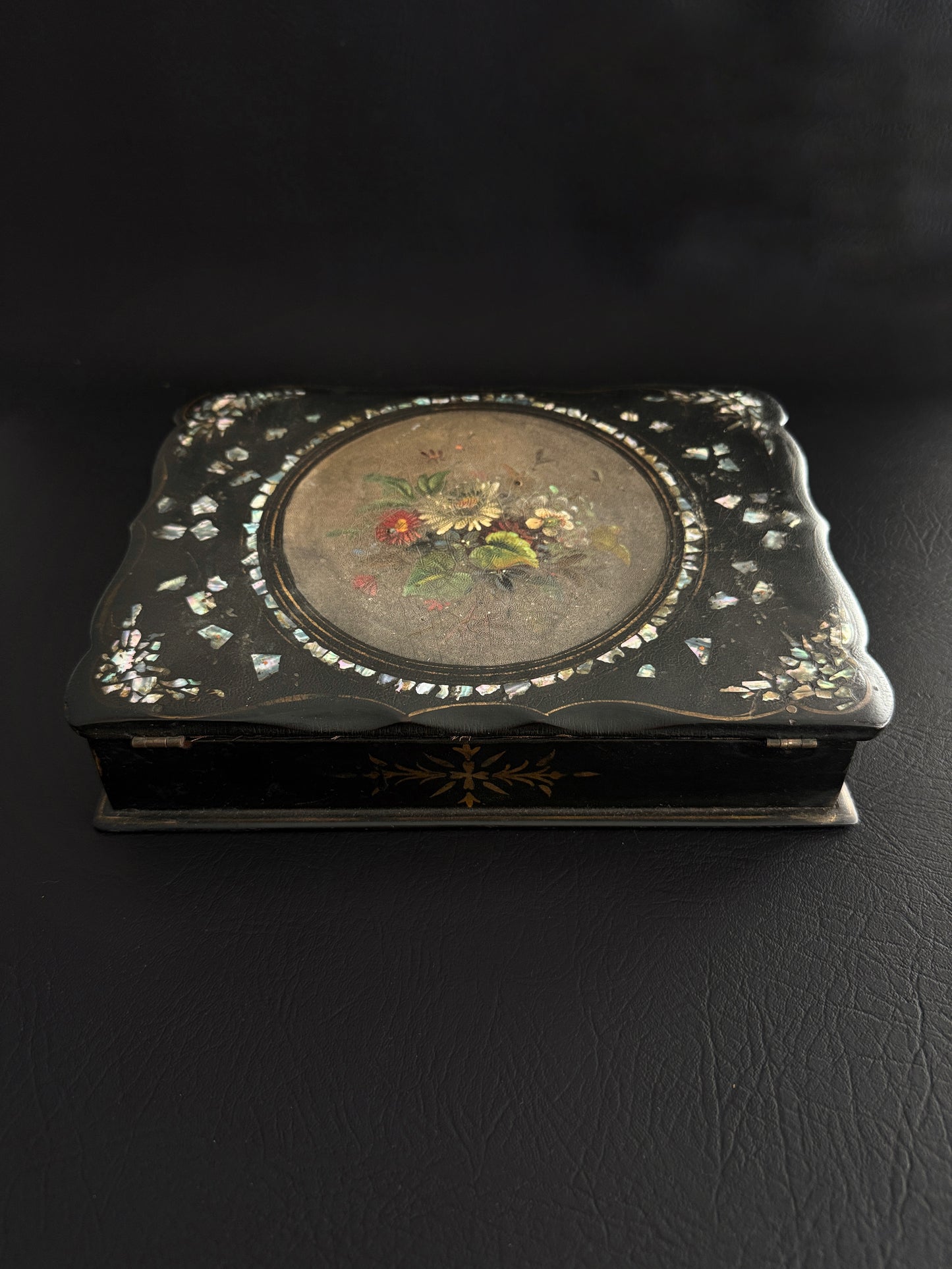19th Century Papier-Mâché Lap Desk with Mother of Pearl Inlay