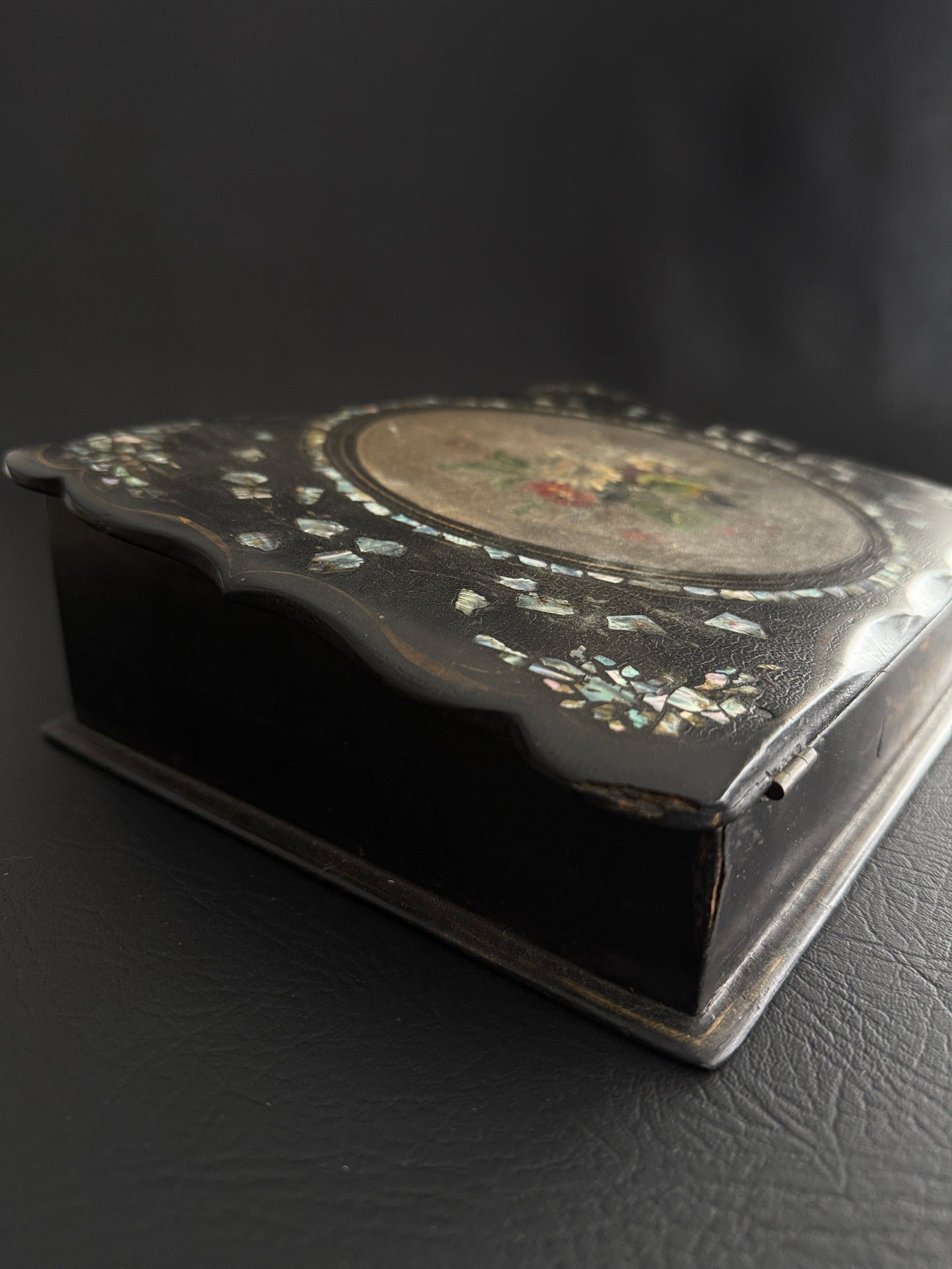 19th Century Papier-Mâché Lap Desk with Mother of Pearl Inlay