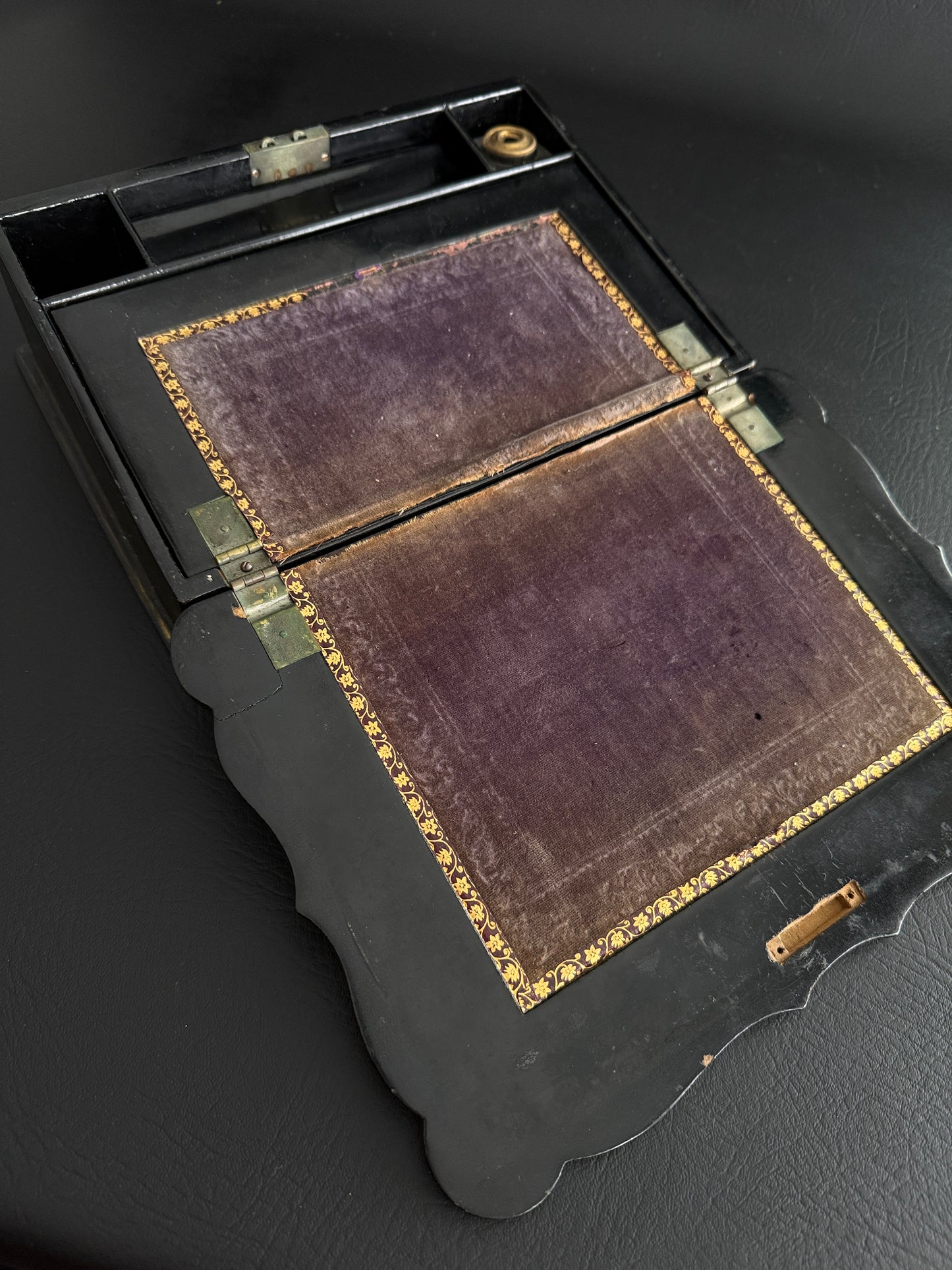 19th Century Papier-Mâché Lap Desk with Mother of Pearl Inlay